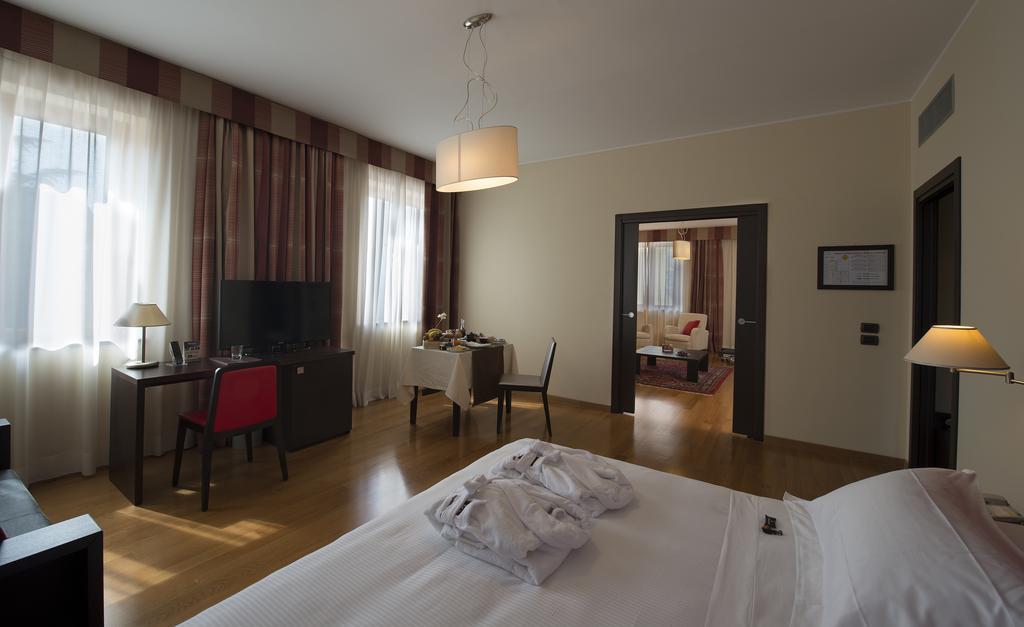 Hotel Guglielmo Catanzaro Room photo